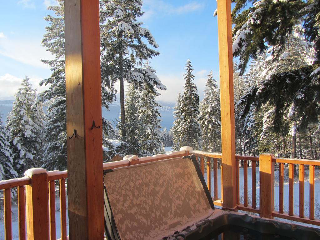 Mount 7 Lodges Golden Exterior photo